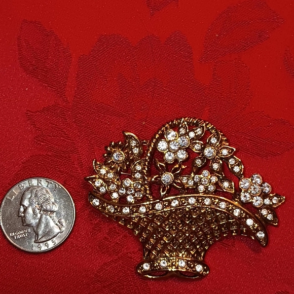 1928 Vintage Rhinestone Flower Basket Large Pin Brooch embossed design on back - Picture 10 of 12